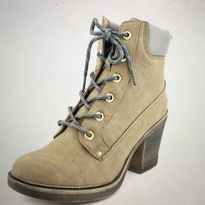 Chinese laundry boots